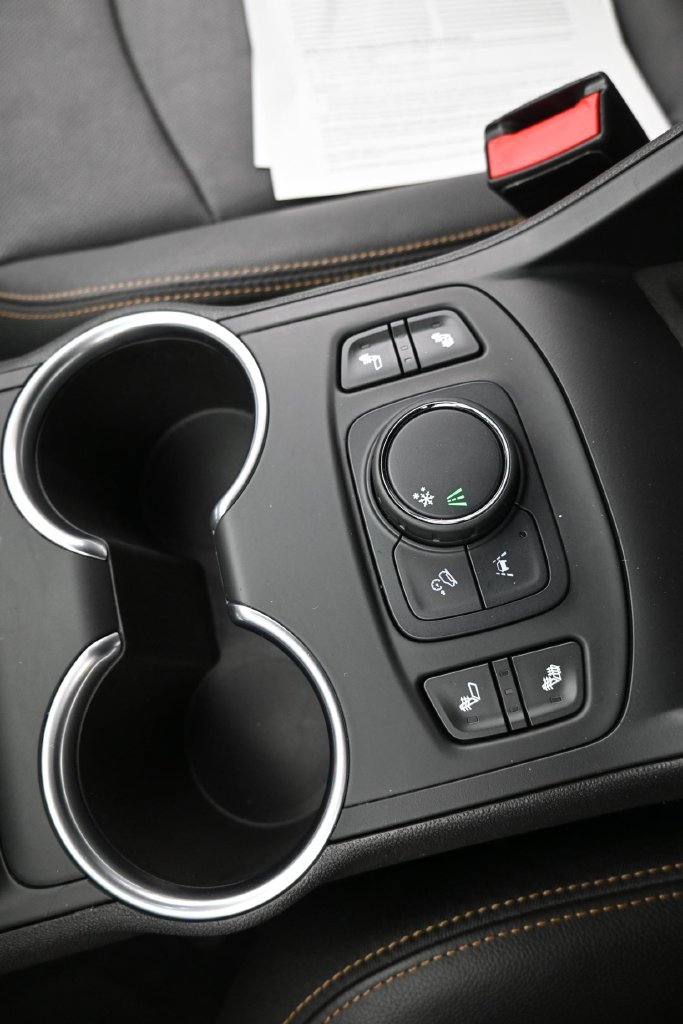 Used 2020 GMC Terrain SLT FWD image 19
