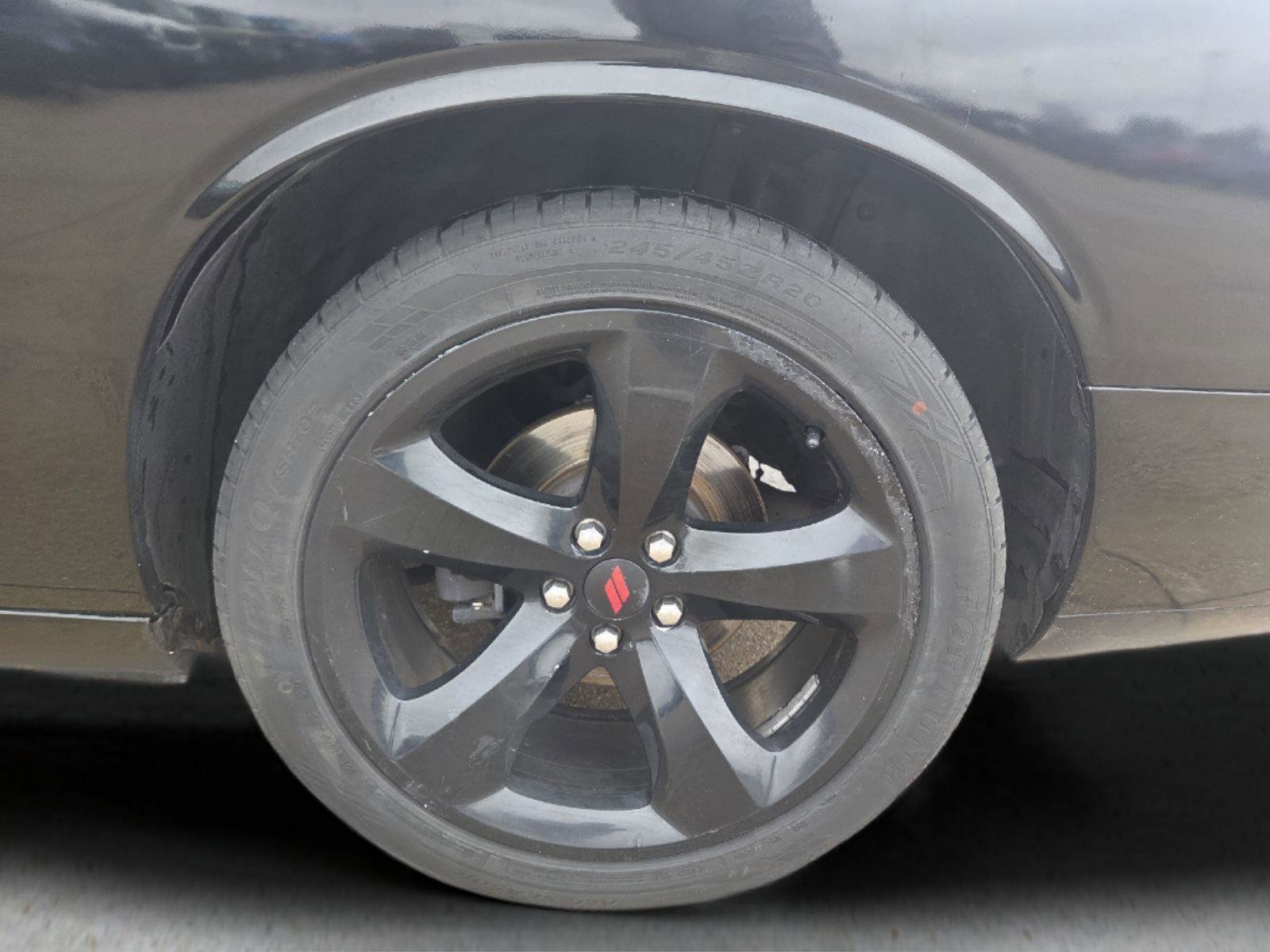 Used 2014 Dodge Challenger R/T w/ Blacktop Package image 18