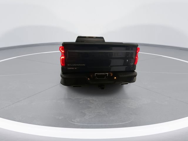 Used 2021 Chevrolet Silverado 1500 LT Trail Boss image 3