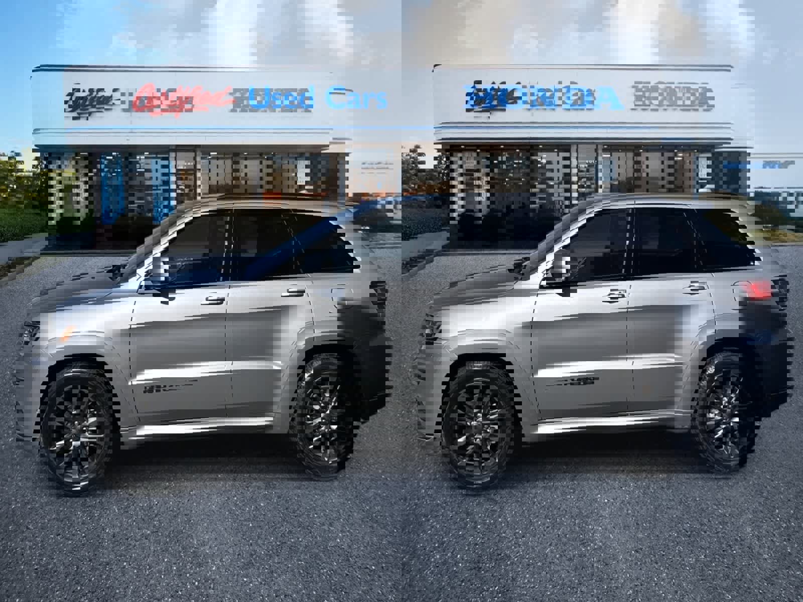 Used 2018 Jeep Grand Cherokee High Altitude image 2