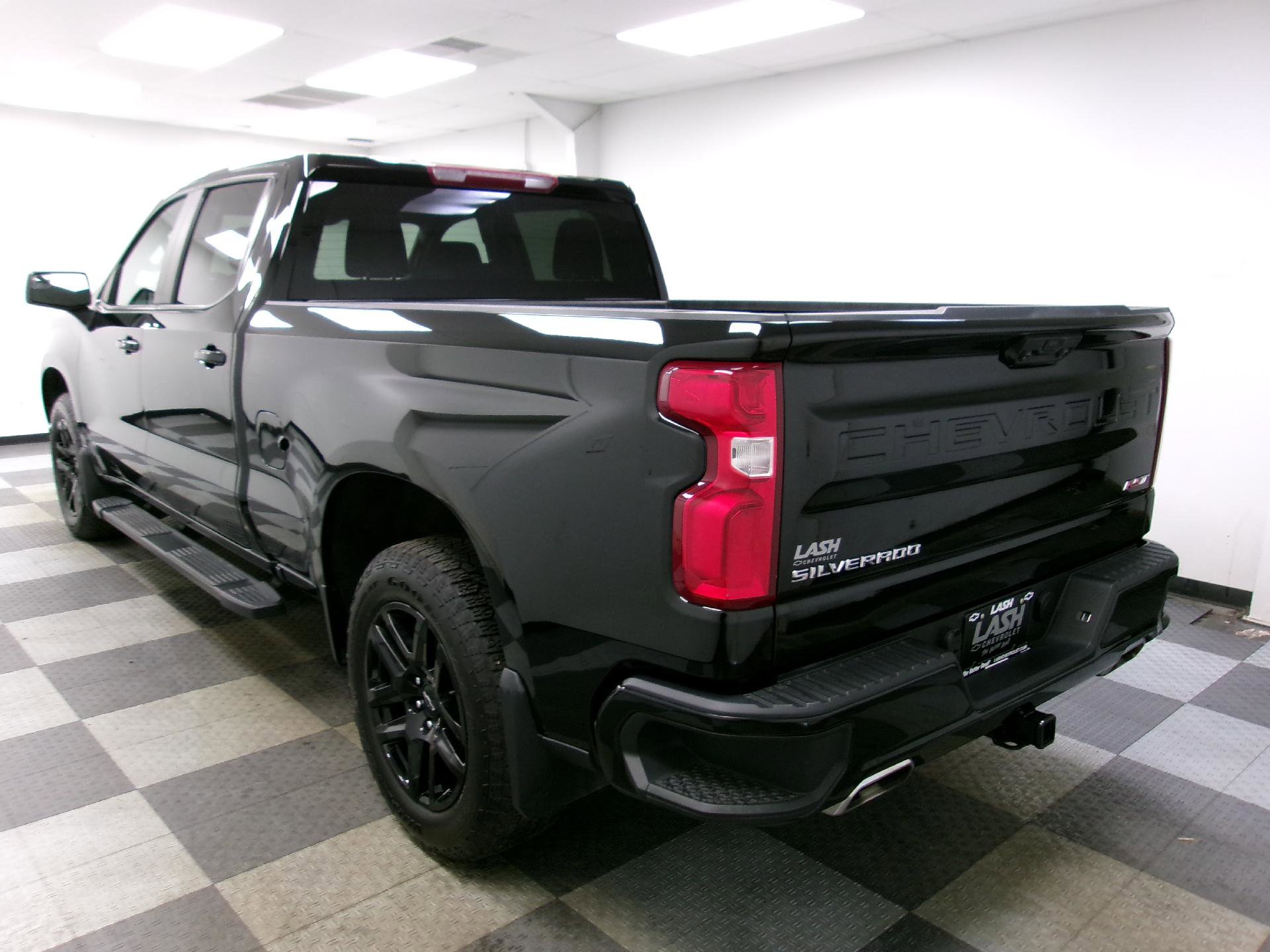 Certified 2023 Chevrolet Silverado 1500 RST image 2