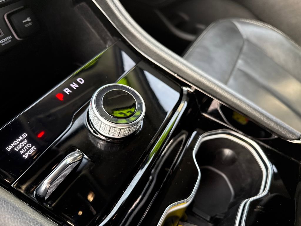 Used 2022 Jeep Grand Cherokee L Limited image 28