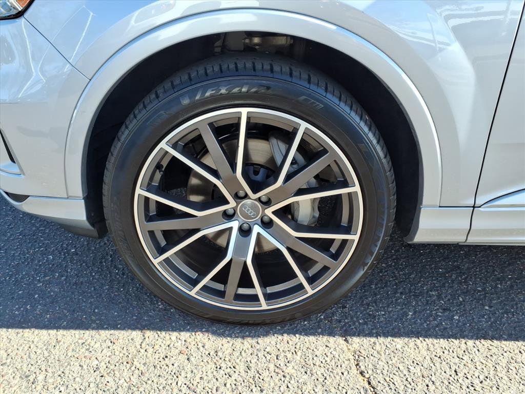 Used 2020 Audi Q7 3.0T Premium w/ Convenience Package image 9