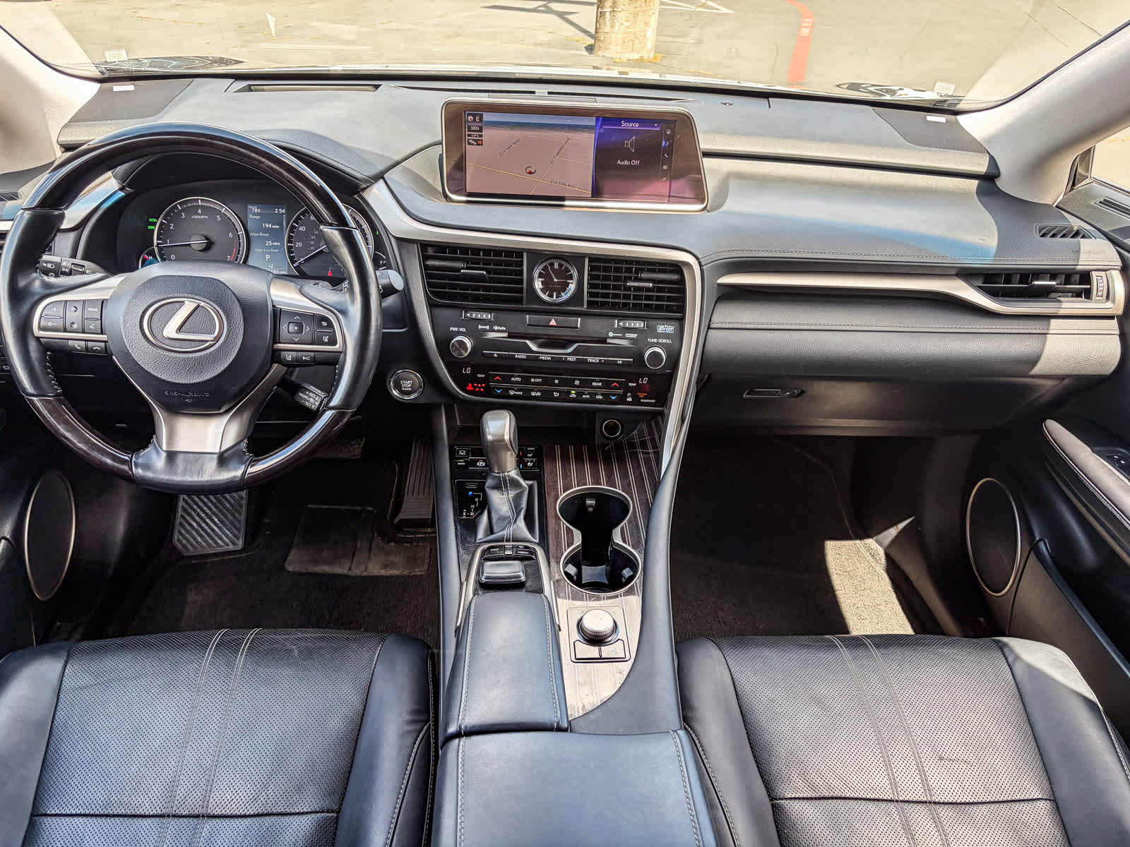 Used 2019 Lexus RX 350L Luxury FWD image 11