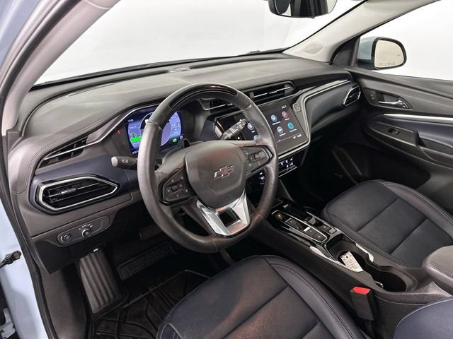 Used 2023 Chevrolet Bolt EUV Premier w/ Sun & Sound Package FWD image 3