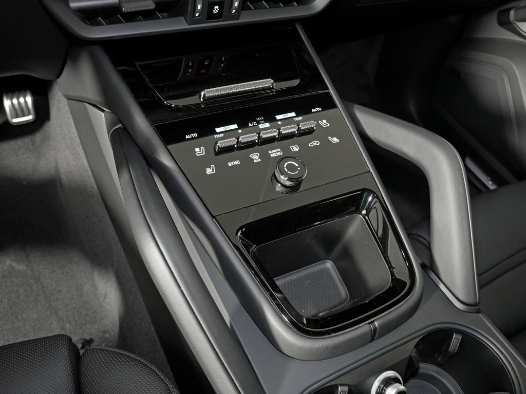 New 2026 Porsche Cayenne S AWD/4WD image 32