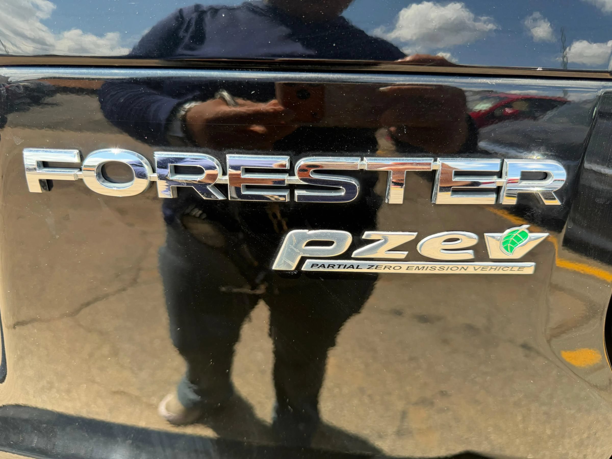 Used 2016 Subaru Forester 2.5i Limited AWD/4WD image 11