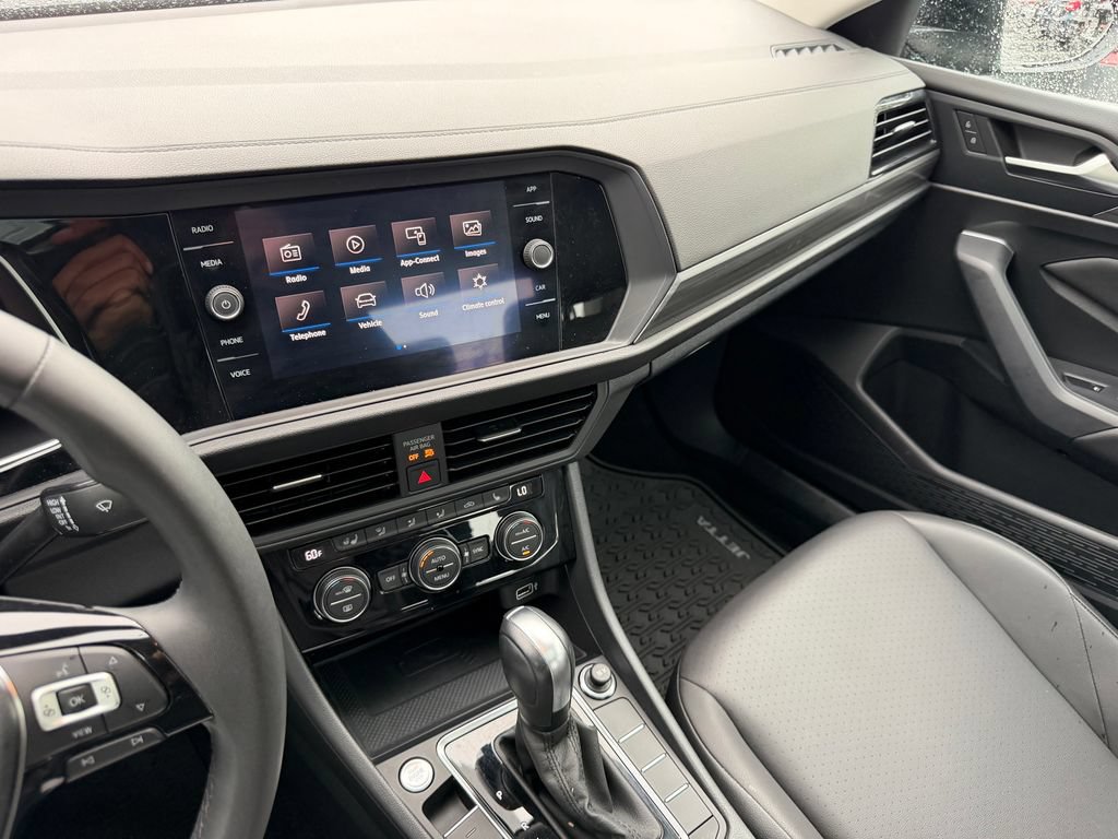 Used 2020 Volkswagen Jetta SEL FWD image 19