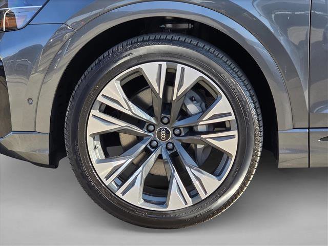 New 2026 Audi Q8 Premium Plus image 9