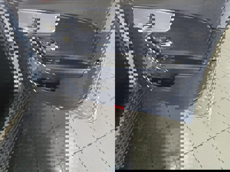 Used 2020 Mercedes-Benz A 220 w/ Premium Package image 14