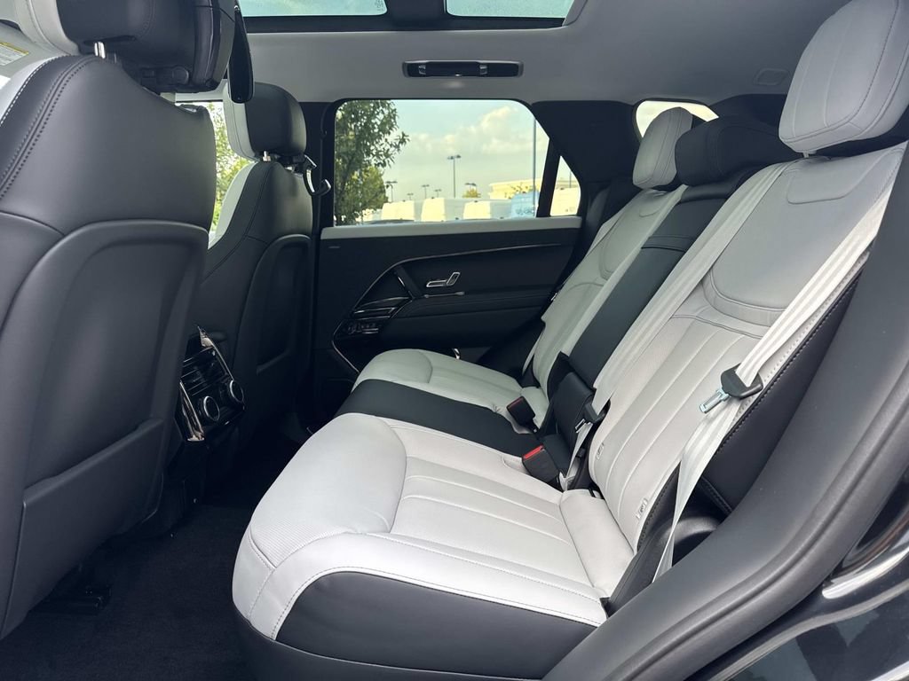 New 2027 Land Rover Range Rover Sport Battersea AWD/4WD image 14