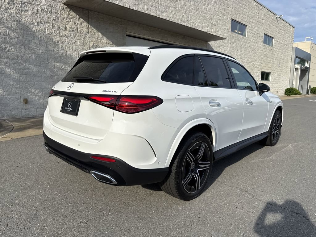 New 2025 Mercedes-Benz GLC 350e 4MATIC image 3