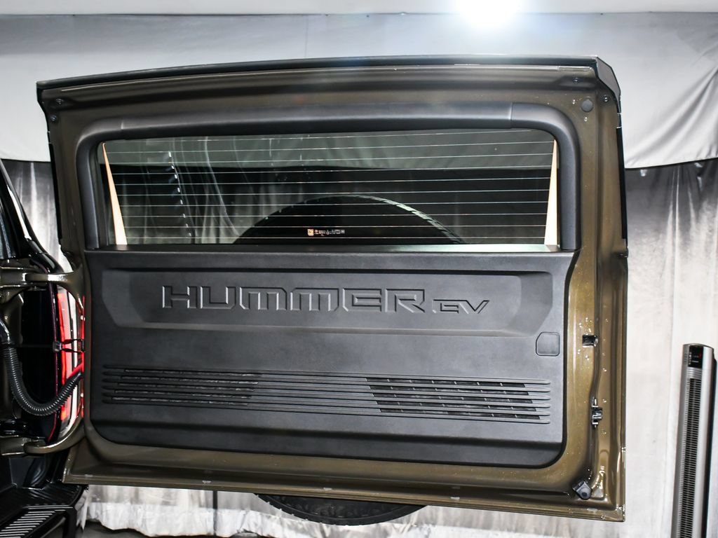 Used 2025 GMC Hummer EV 2X w/ LPO, Cargo Utility Package AWD/4WD image 62