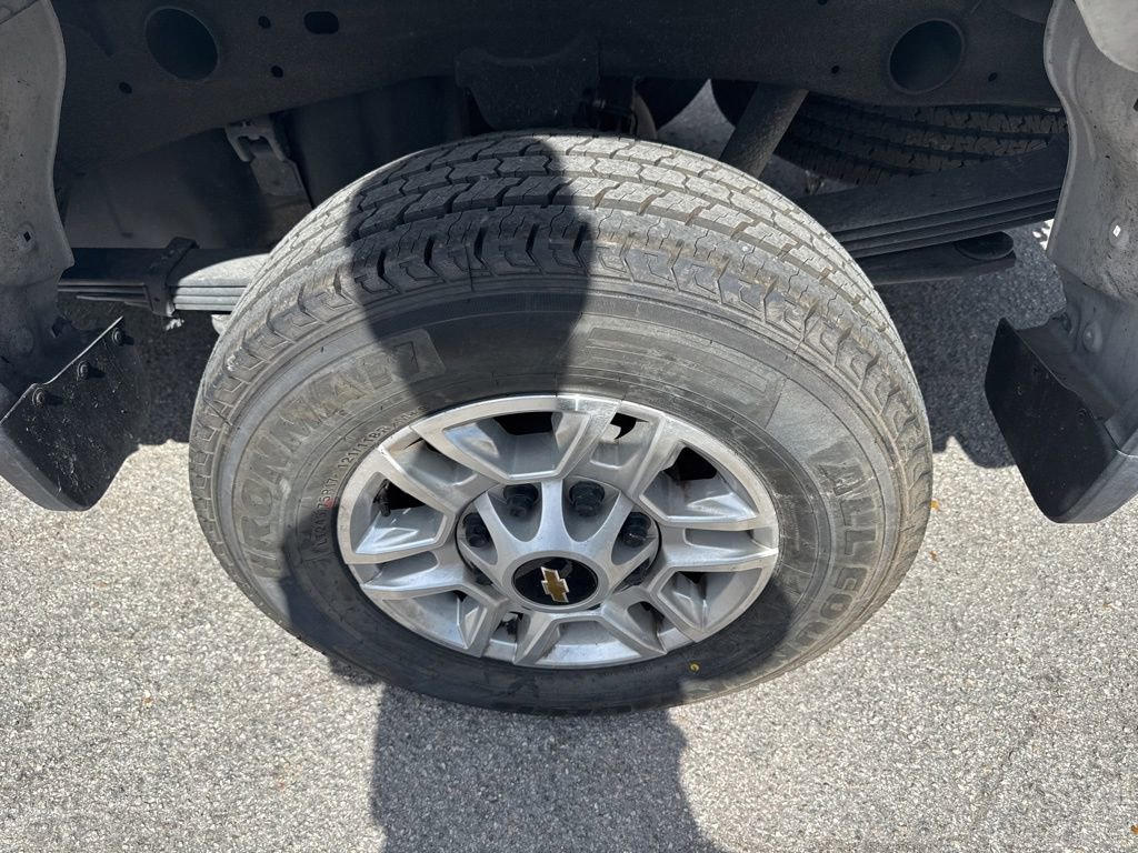 Used 2025 Chevrolet Silverado 2500 LT w/ Convenience Package image 5