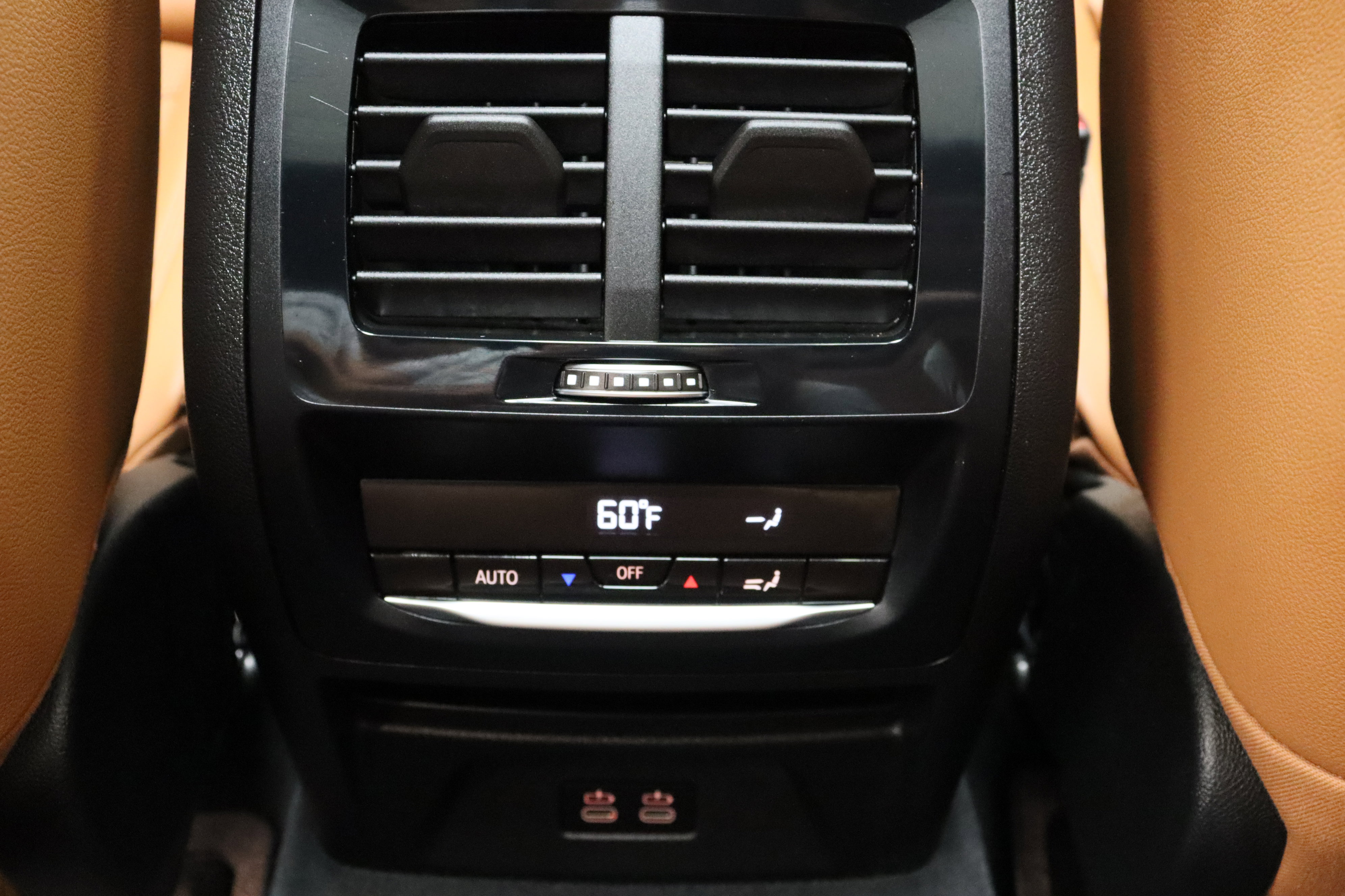 Used 2024 BMW X3 sDrive30i w/ Premium Package image 33