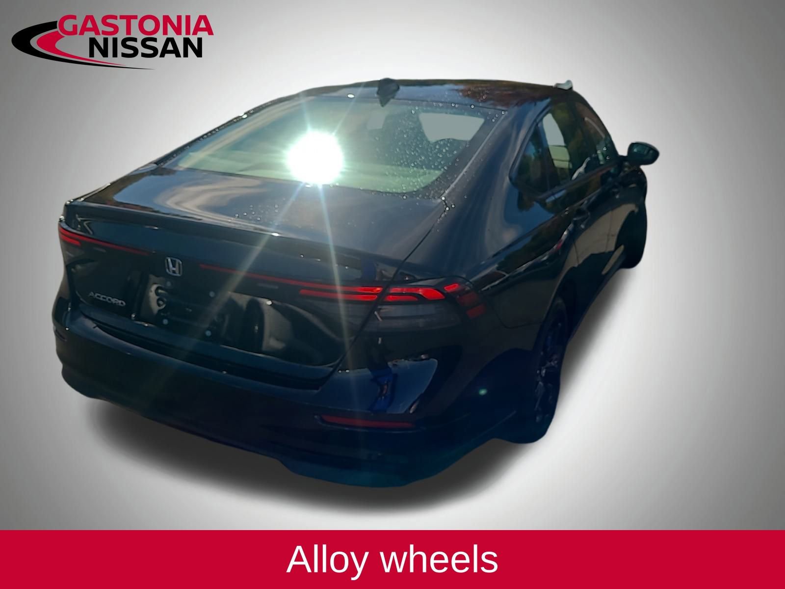 Used 2025 Honda Accord SE image 9