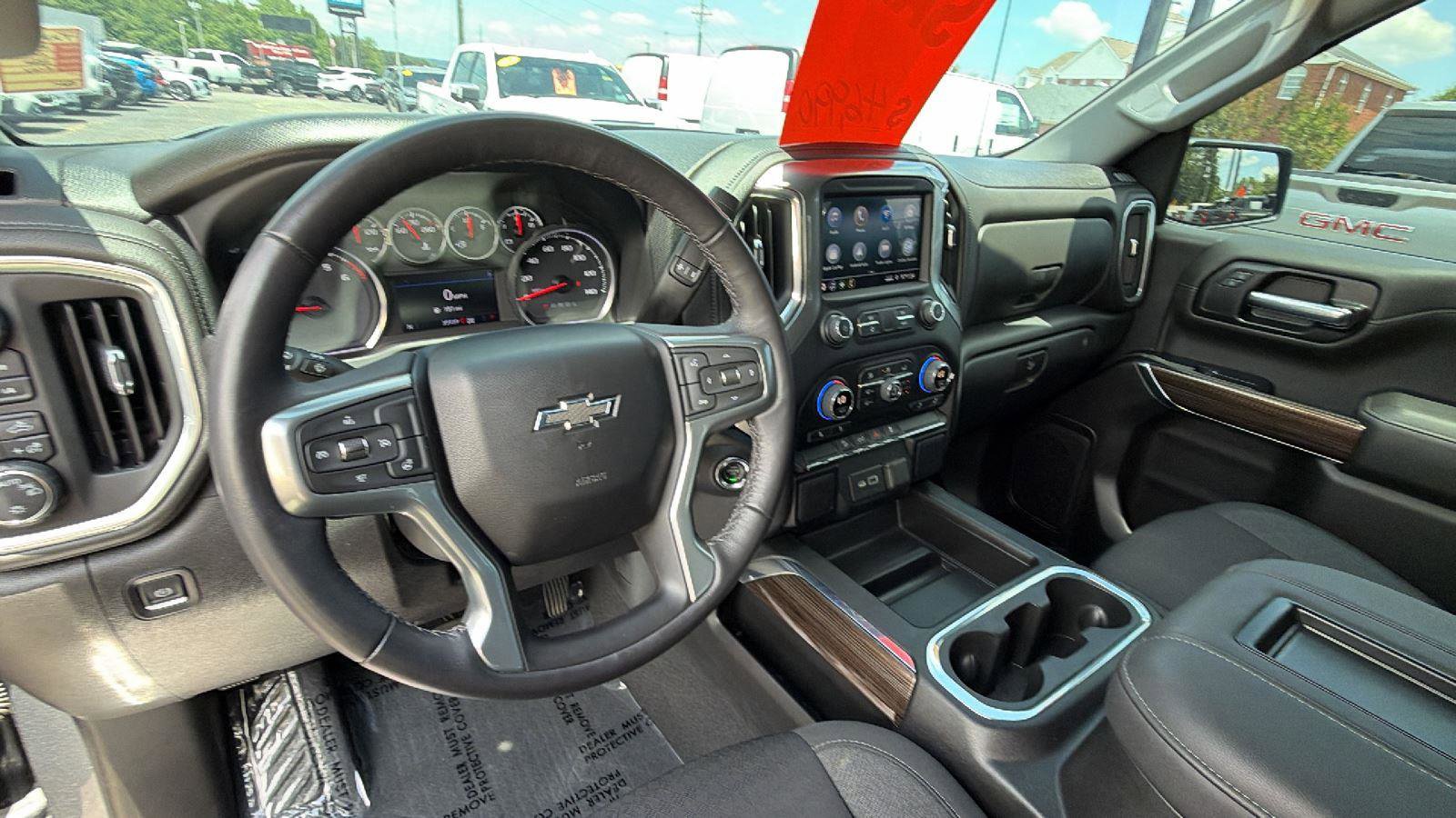 Used 2022 Chevrolet Silverado 1500 LT Trail Boss w/ Bed Protection Package AWD/4WD image 22