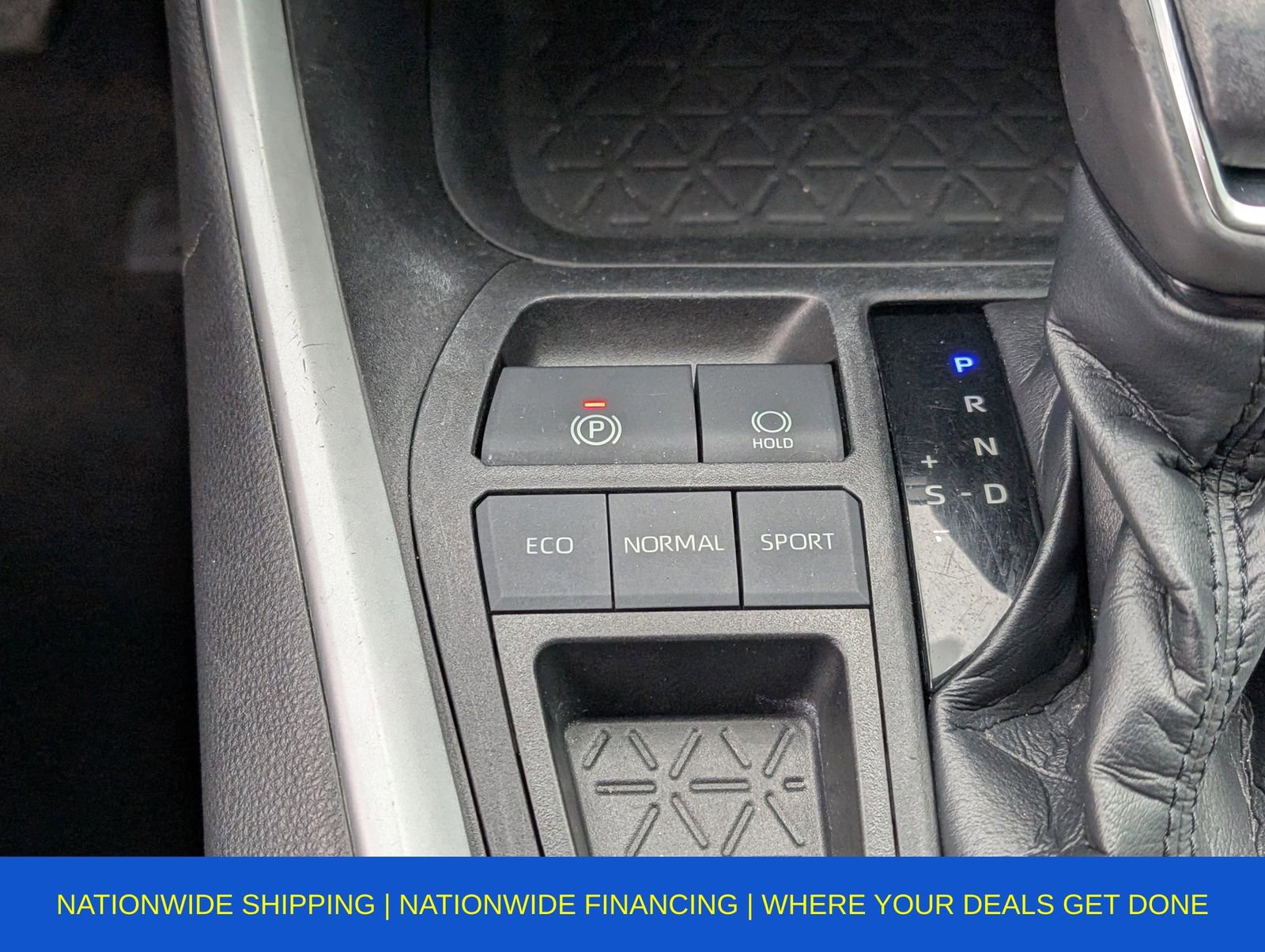 Used 2021 Toyota RAV4 XLE Premium image 40