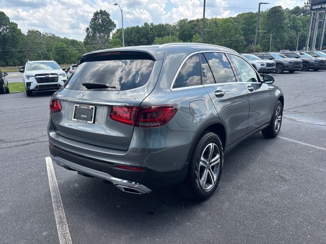 Used 2021 Mercedes-Benz GLC 300 4MATIC image 3