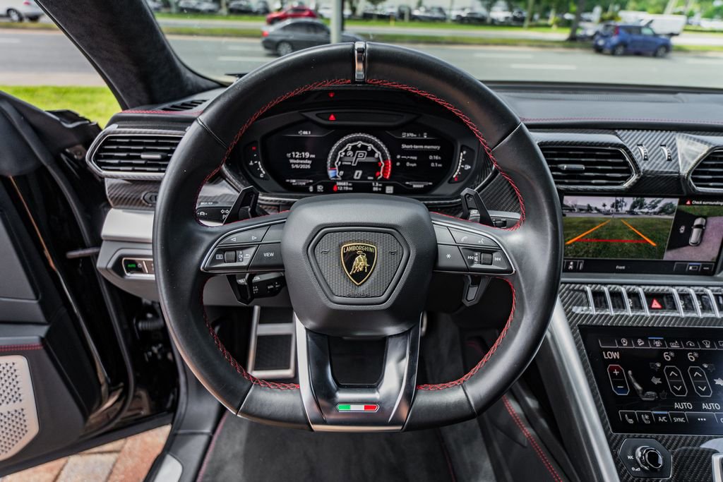 Used 2019 Lamborghini Urus AWD/4WD image 25