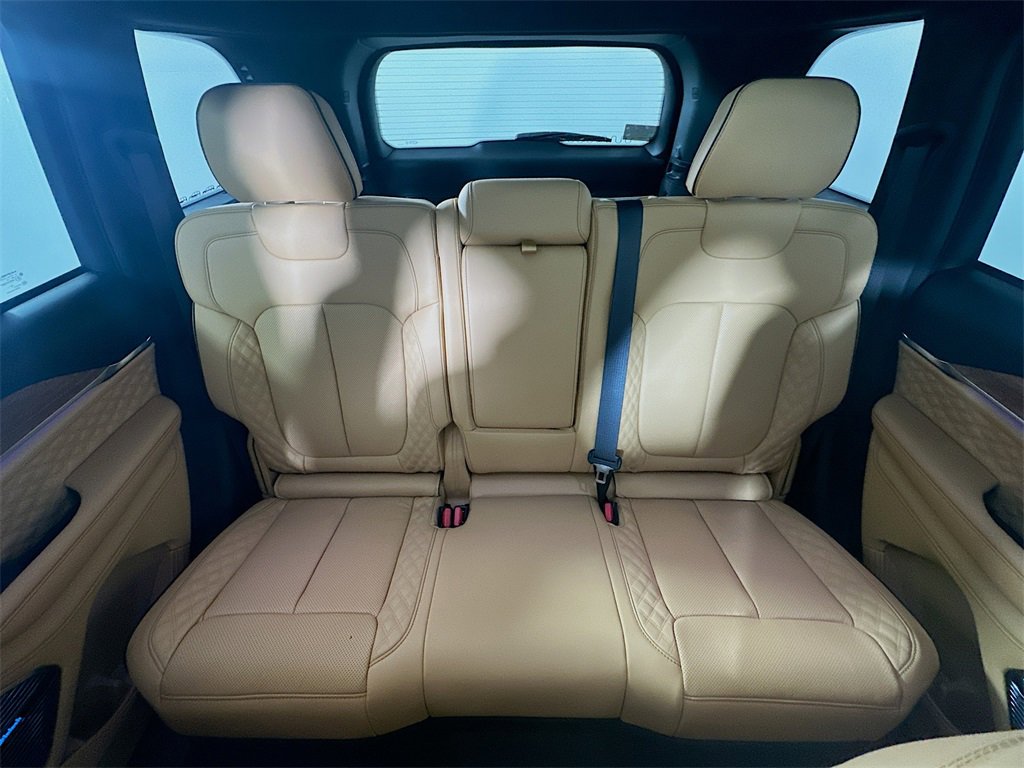 New 2025 Jeep Grand Cherokee Summit image 10
