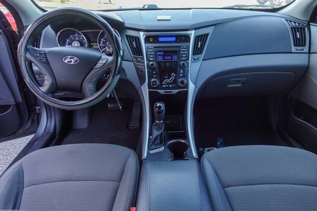 Used 2013 Hyundai Sonata GLS w/ Popular Equipment Pkg image 12