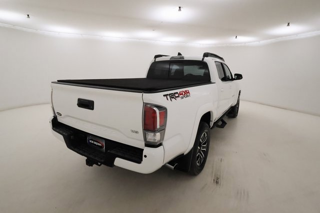 Used 2023 Toyota Tacoma TRD Sport w/ TRD Premium Sport Package image 3