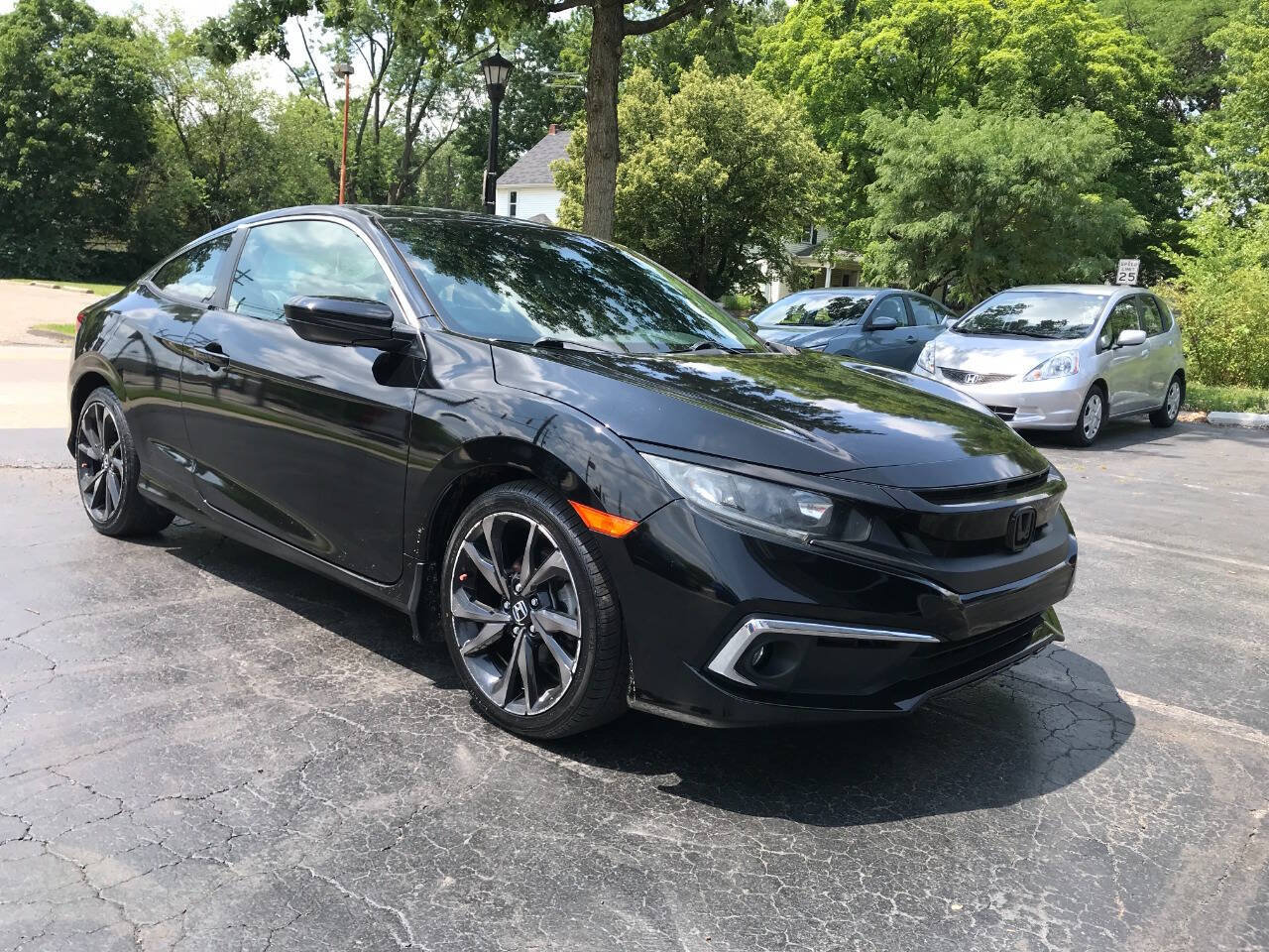 Used 2019 Honda Civic Sport image 2