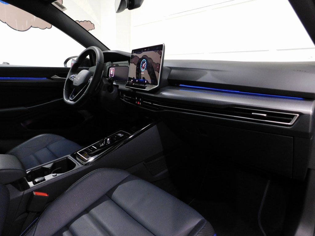 Used 2025 Volkswagen Golf image 99