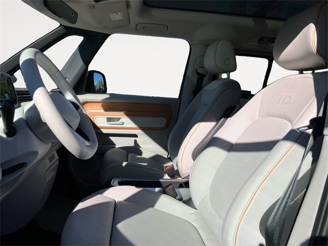 New 2025 Volkswagen ID. Buzz 1st Edition image 8