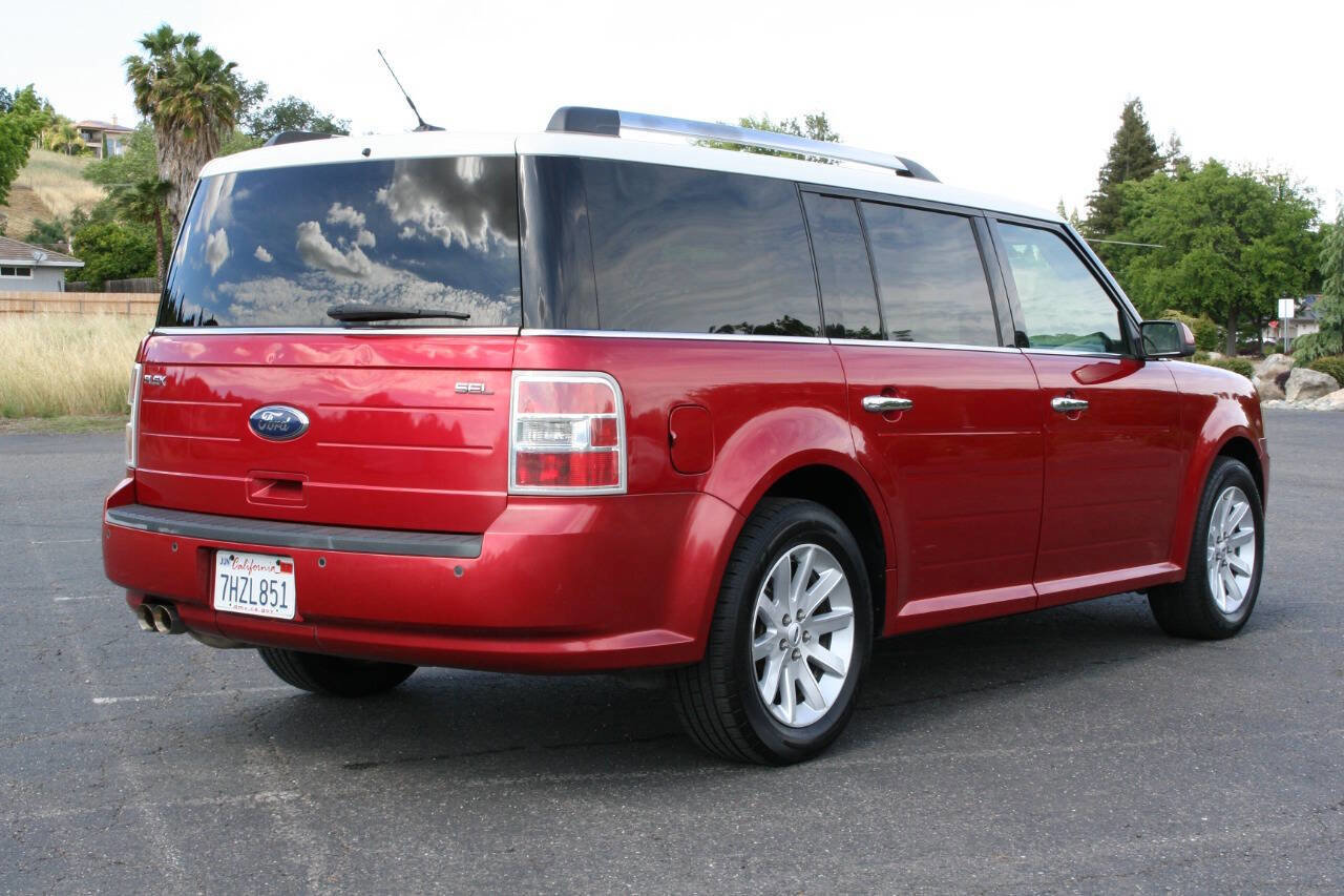 Used 2011 Ford Flex SEL w/ Rapid Spec Order Code image 5