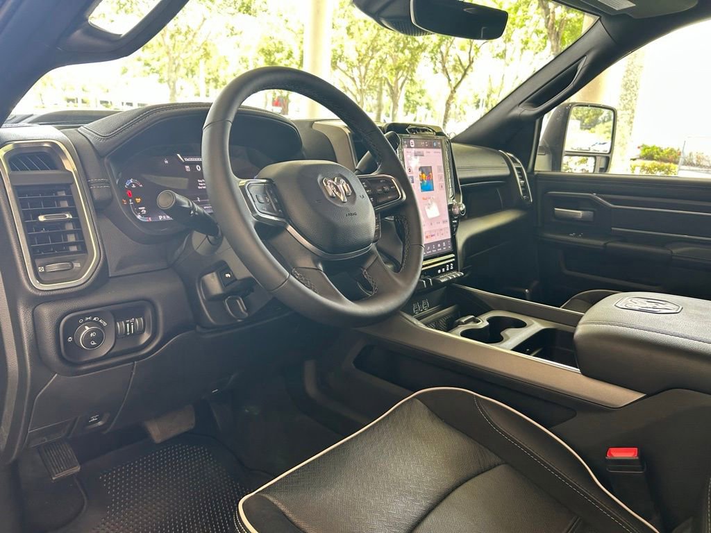 Used 2025 RAM 3500 Laramie w/ Sport Appearance Package AWD/4WD image 6