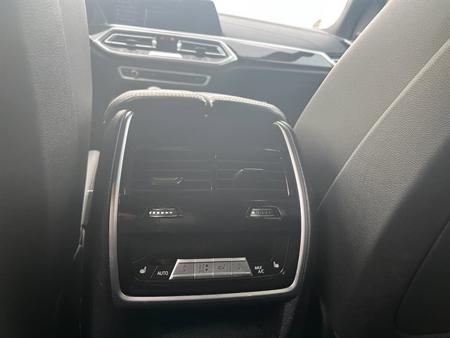 Used 2020 BMW X5 xDrive40i w/ Premium Package image 35