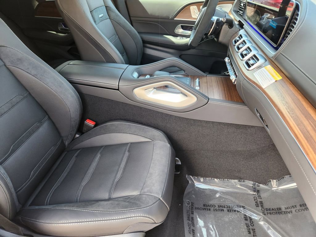 Used 2025 Mercedes-Benz GLE 53 AMG 4MATIC Coupe image 13