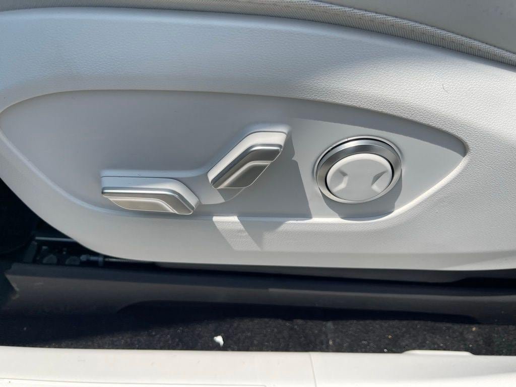 New 2026 Hyundai Ioniq 9 SEL AWD/4WD image 19