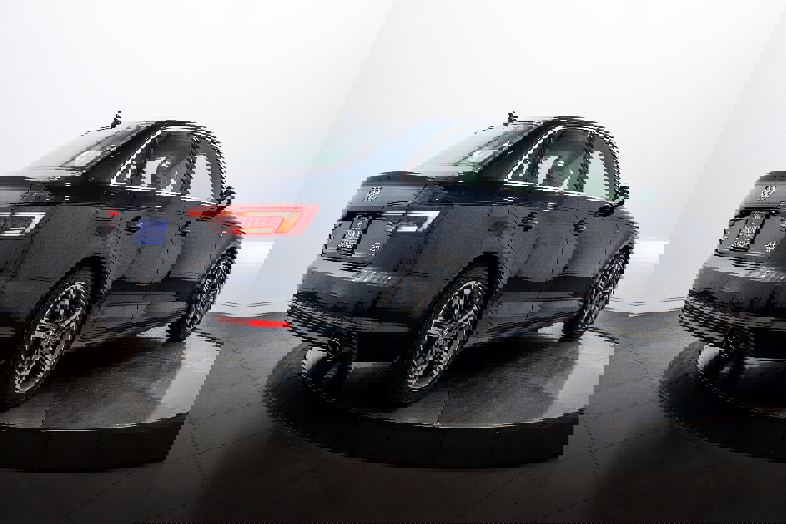 Certified 2018 Audi A4 2.0T Premium Plus w/ Premium Plus Package image 4