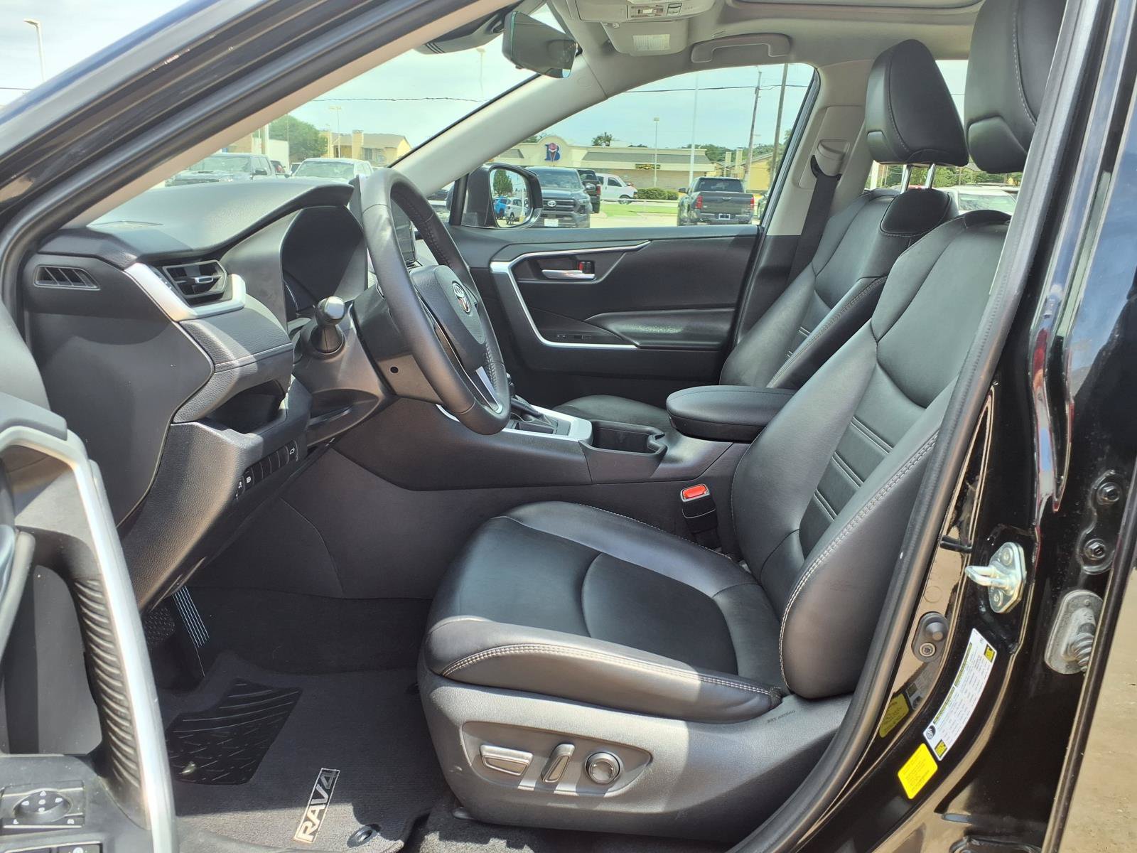Used 2023 Toyota RAV4 XLE Premium FWD image 25