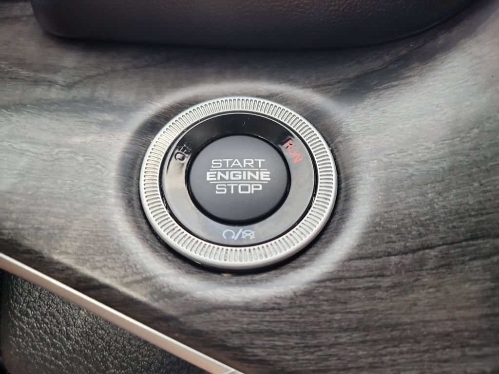 Certified 2021 Jeep Grand Cherokee L Limited RWD image 34