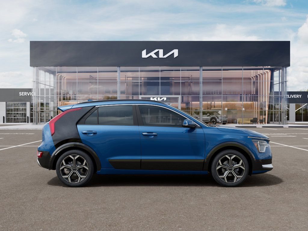New 2026 Kia Niro SX Touring FWD image 8