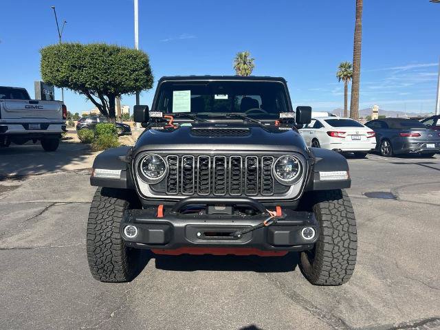Used 2025 Jeep Gladiator Mojave w/ Convenience Group AWD/4WD image 3