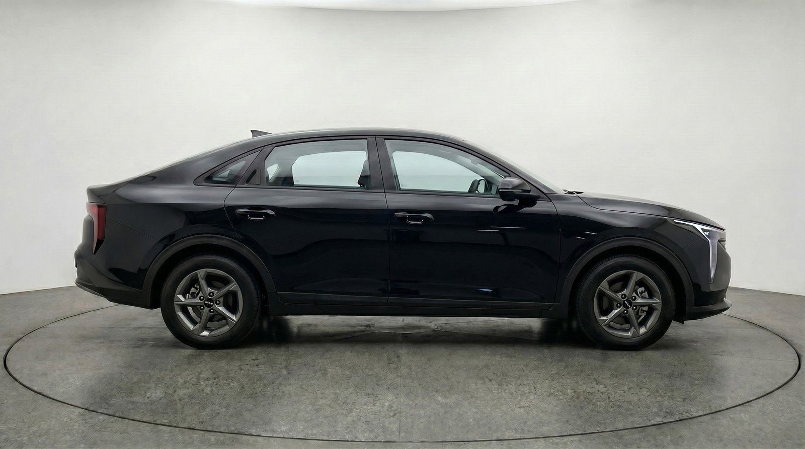Used 2025 Kia K4 FWD image 9