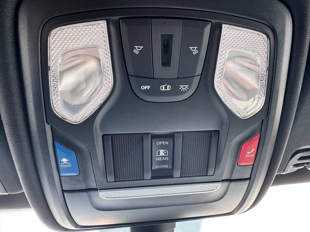 Used 2023 RAM 1500 Big Horn AWD/4WD image 25
