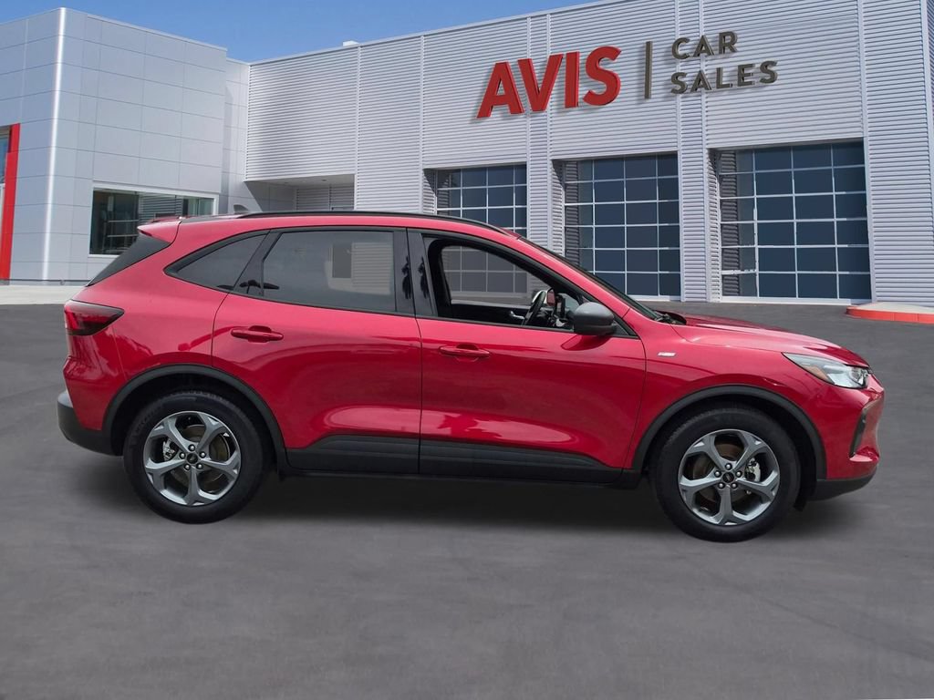 Used 2025 Ford Escape ST-Line FWD image 5