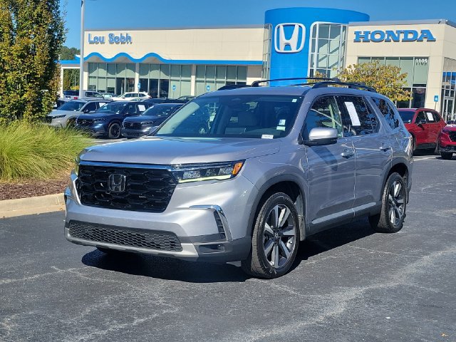 Certified 2023 Honda Pilot Touring image 39