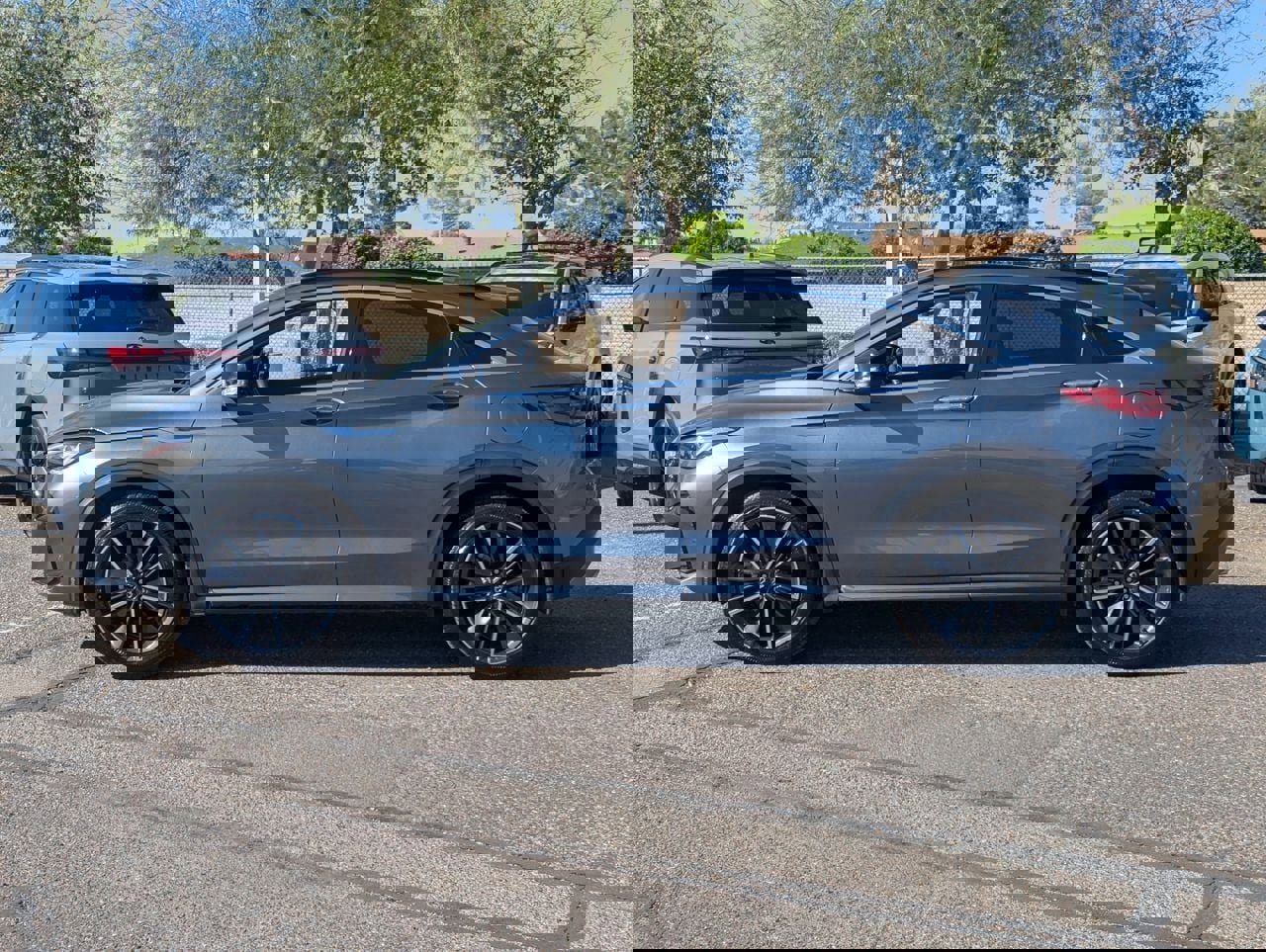 Certified 2023 INFINITI QX55 Essential image 3