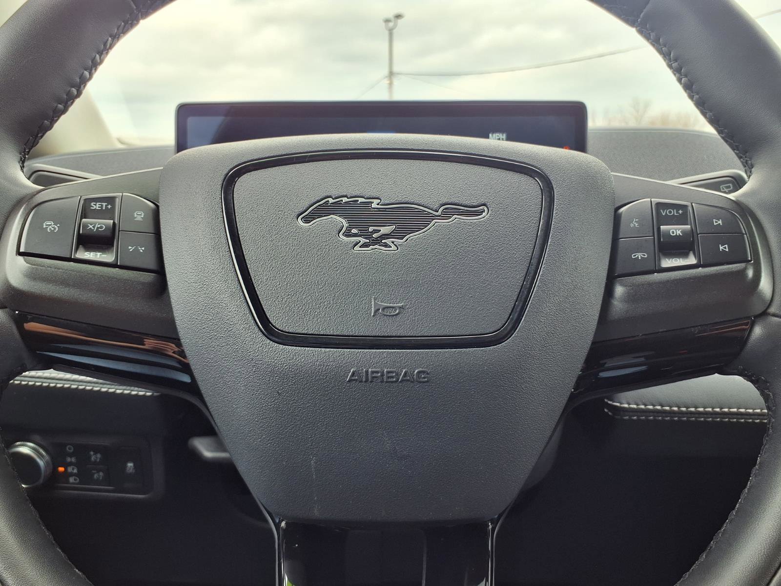 Used 2021 Ford Mustang Mach-E Select w/ Comfort/Appearance Package image 14