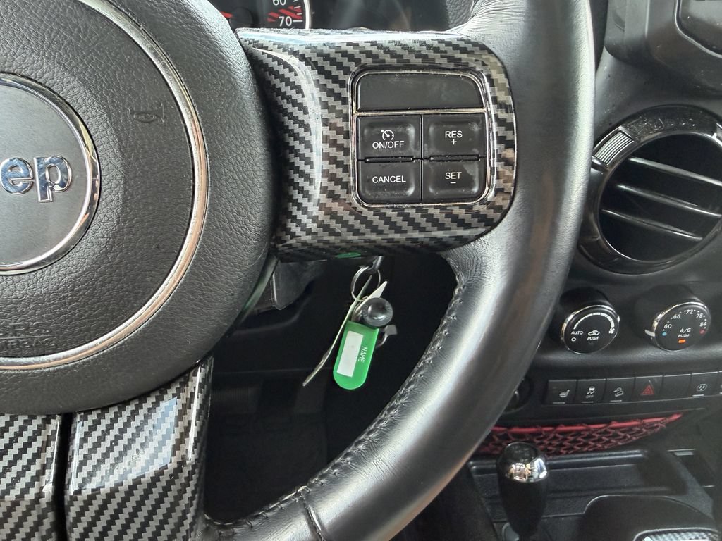 Used 2018 Jeep Wrangler Unlimited Rubicon AWD/4WD image 15