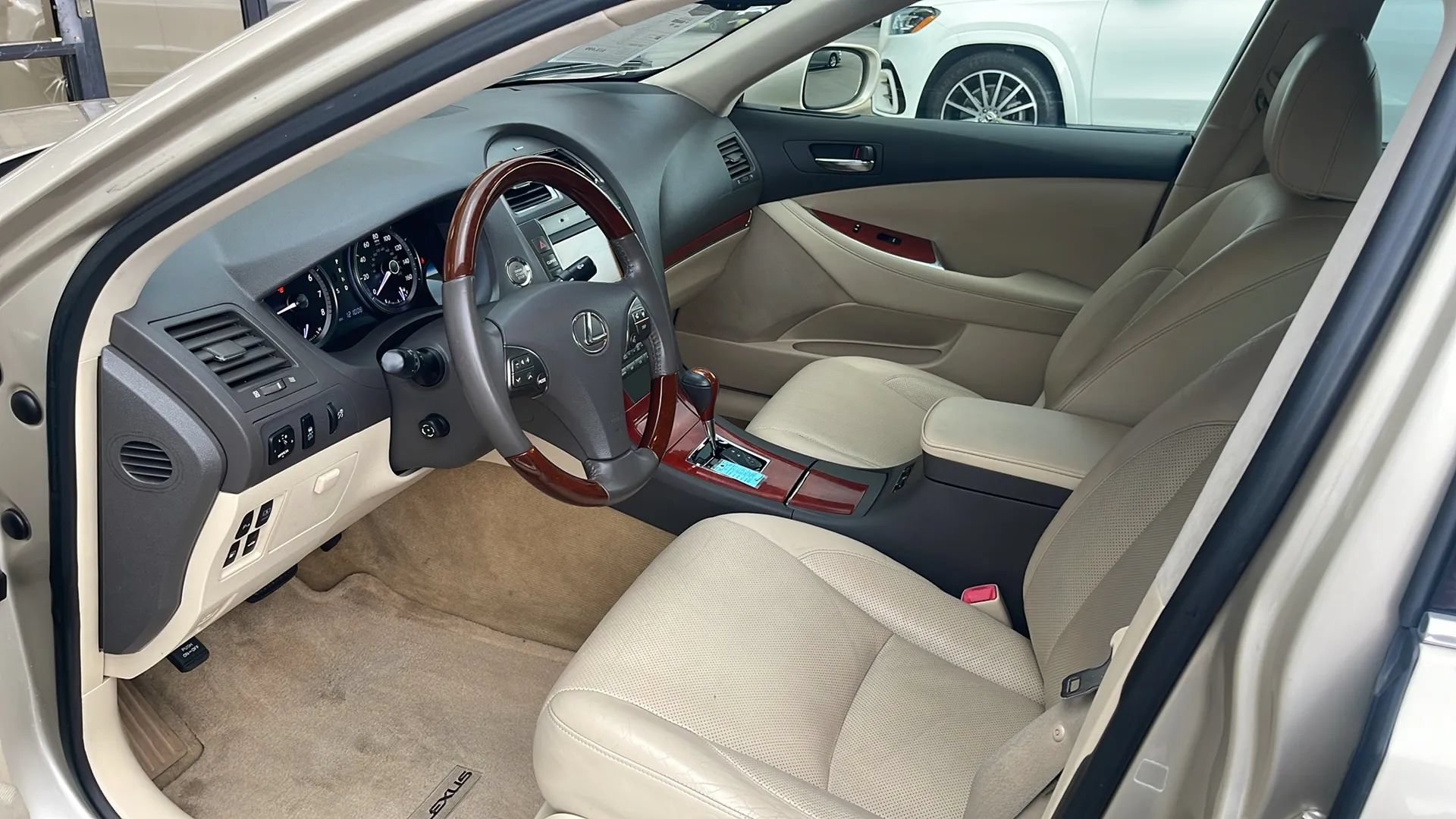 Used 2011 Lexus ES 350 FWD image 18