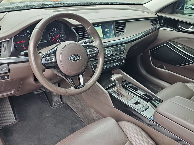 Used 2017 Kia Cadenza Limited FWD image 16
