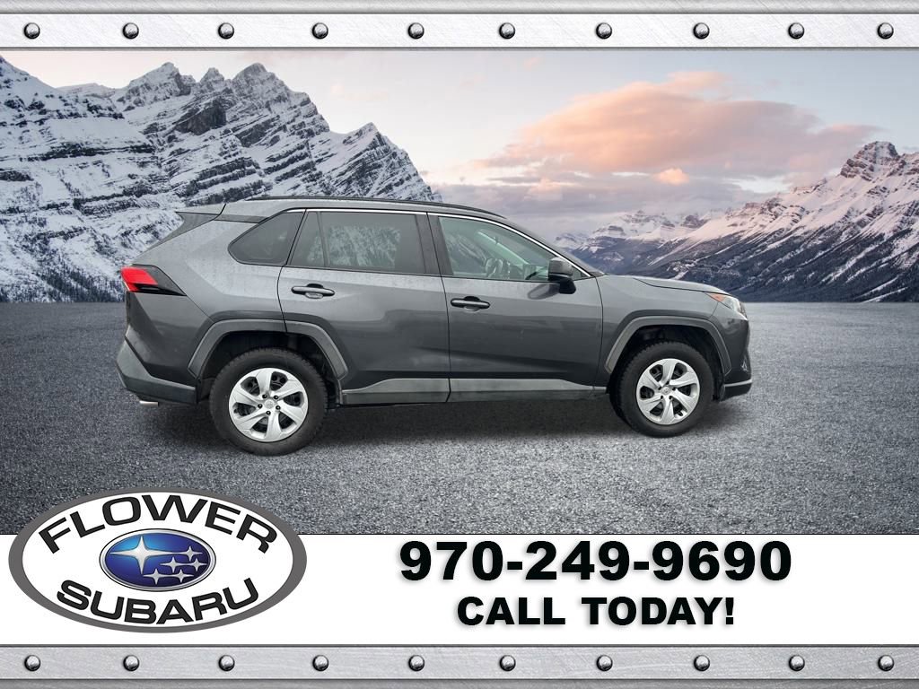 Used 2019 Toyota RAV4 LE image 8
